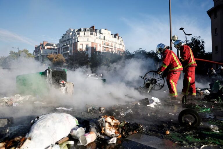 Francia vive una nueva jornada de protestas antigubernamental