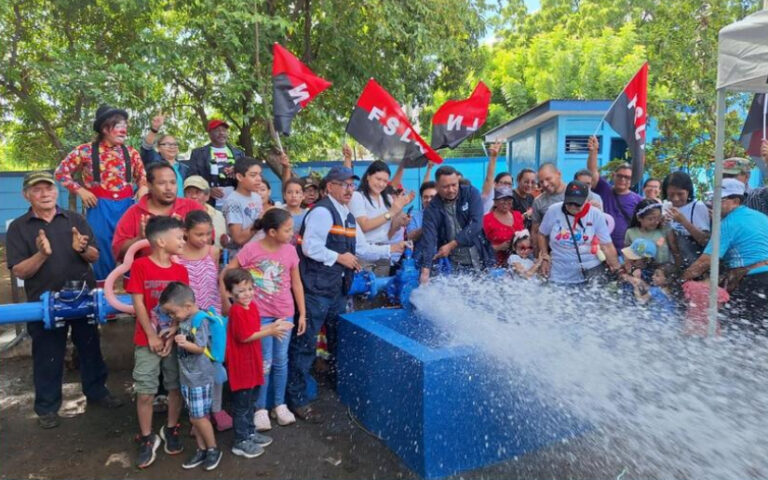 Inauguran obras para el abastecimiento de agua potable en la Colonia 14 de septiembre