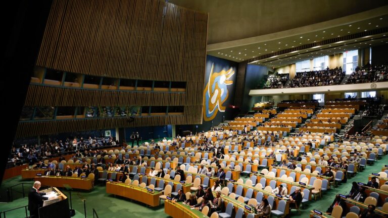 Líder de Irán reacciona a plantón que sufrió Netanyahu