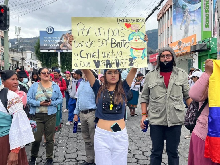 Más de 80 manifestantes detenidos en Ecuador