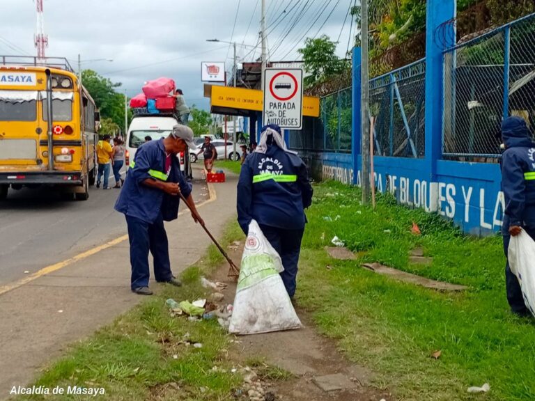 Masaya realiza jornada intensiva de limpieza en carreteras