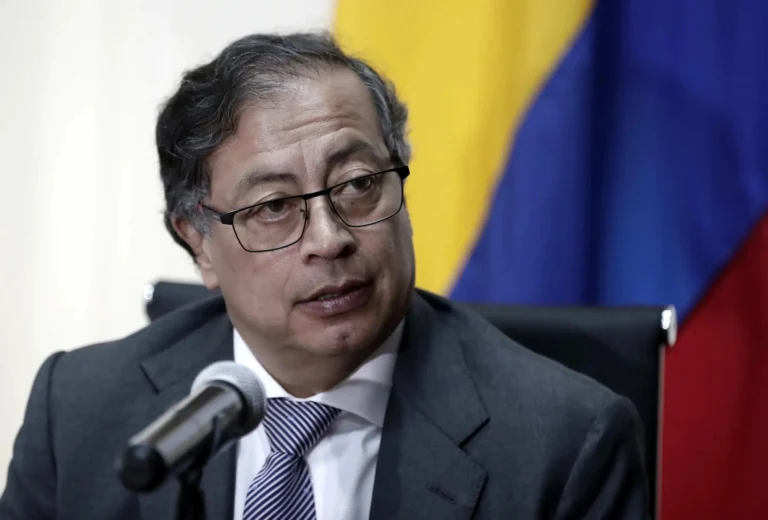 Petro rechaza descertificación de EE.UU. y defiende lucha antidrogas en Colombia
