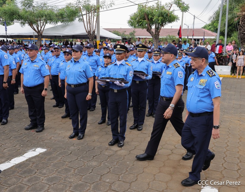 Ascienden a 480 oficiales de la Policía Nacional