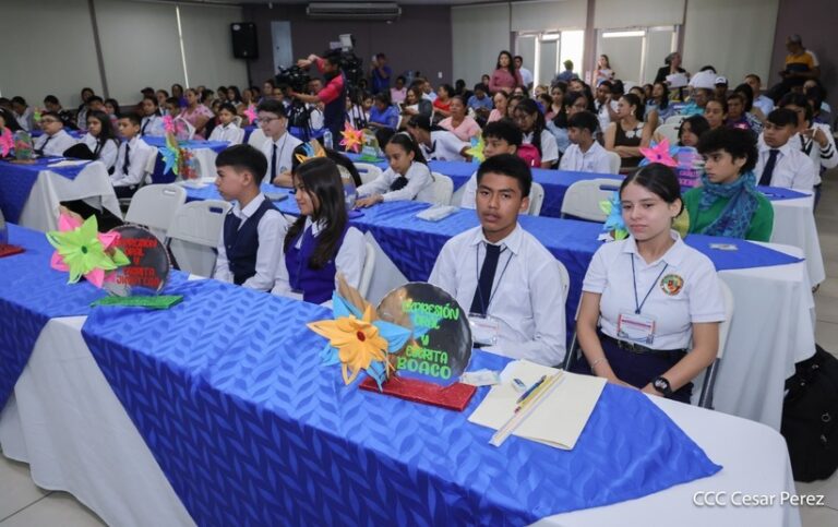 Realizan Certamen de Comprensión Lectora y Escrita