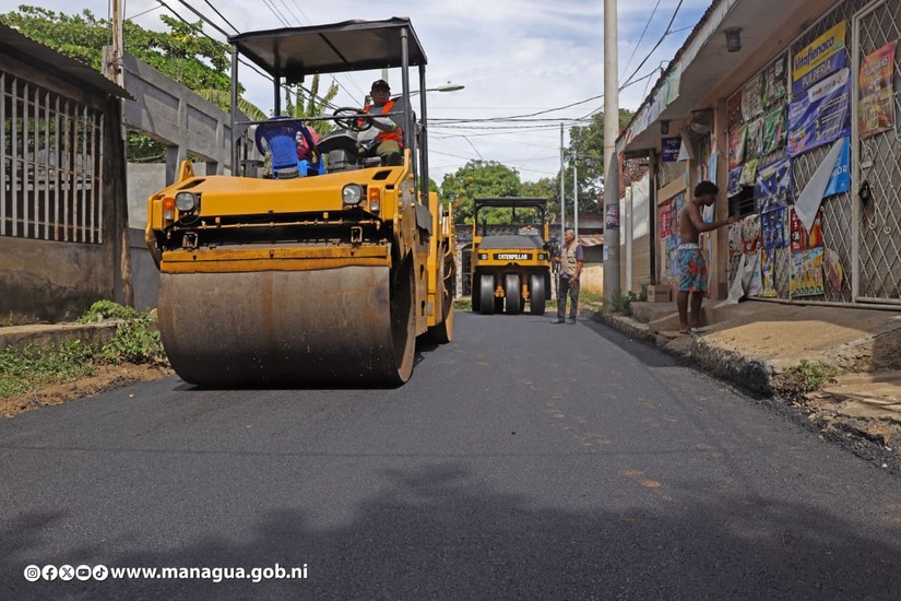 Revestimiento asfáltico en el barrio Concepción de María