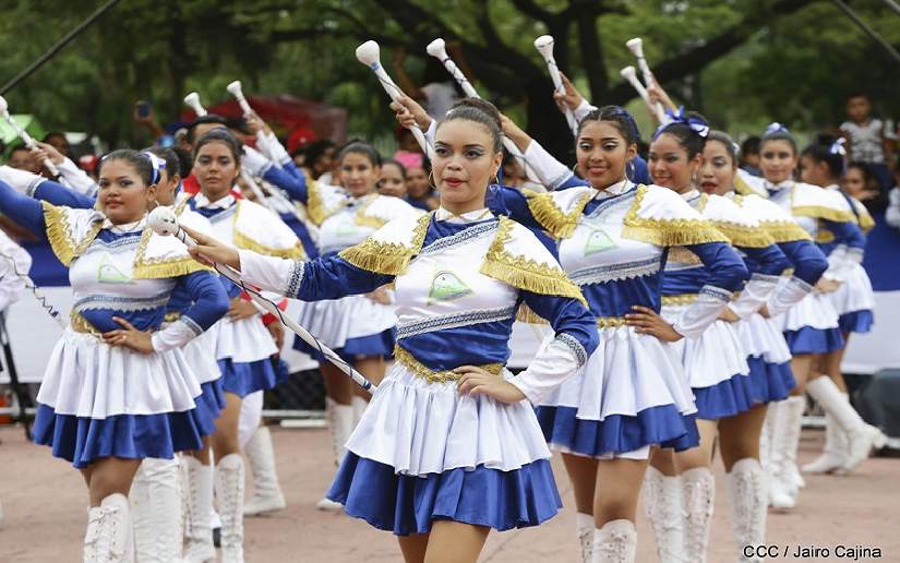 Nicaragua celebra el tradicional Desfile Patrio