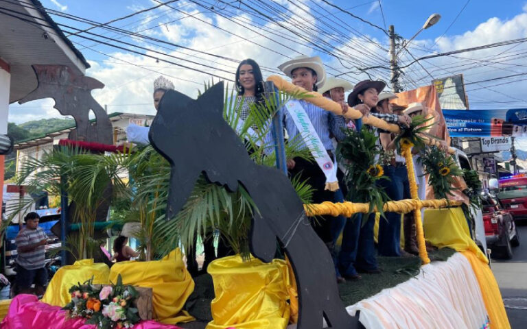 Matagalpa inaugura la XXIV Feria del Maíz Xilonem con colorido carnaval y mucha cultura