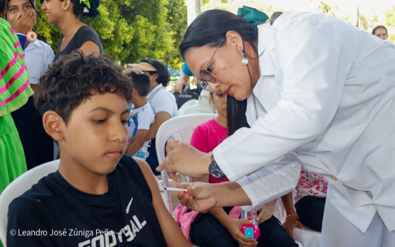Gobierno de Nicaragua inicia jornada de vacunación contra el Virus del Papiloma Humano para niños de 10 a 14 años
