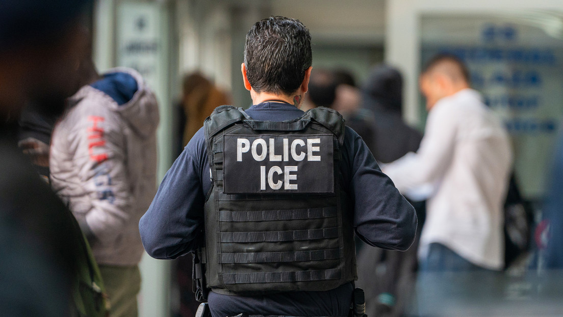 Arrestan a mexicano por instar a asesinar a oficiales de la ICE en EEUU
