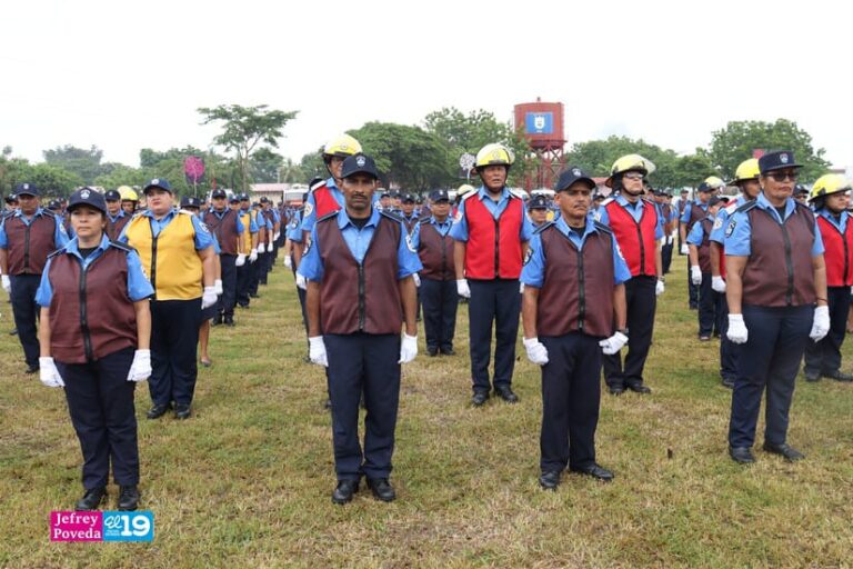 Anuncian Ascensos en Grados en acto del 46 aniversario del Ministerio del Interior