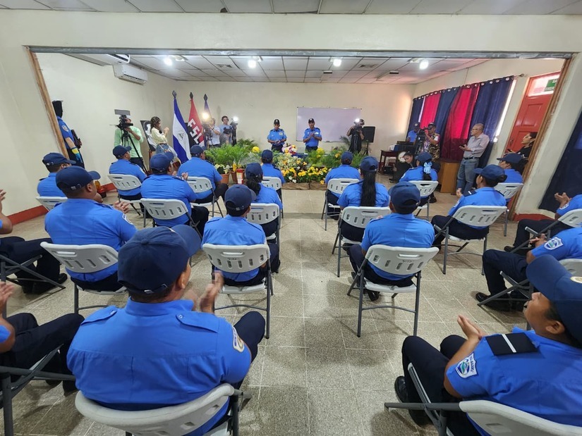 Bomberos imparten un nuevo curso dirigido a 30 inspectores