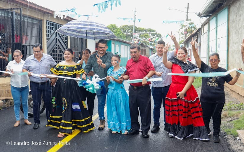 Asfaltan 7 cuadras en el barrio Carlos Núñez