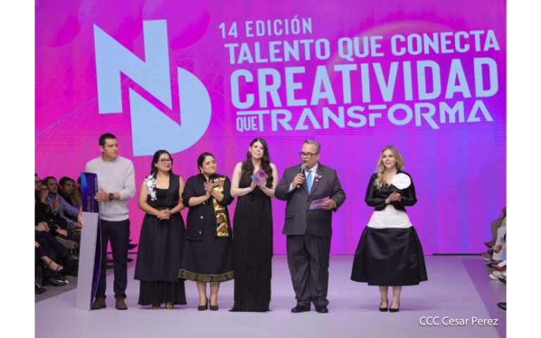 Copresidenta felicita a participantes y organizadores de Nicaragua Diseña
