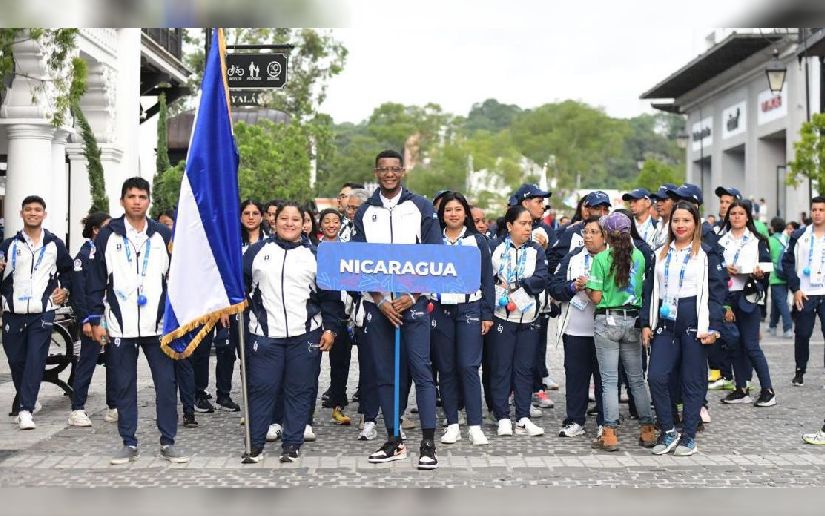 Delegación participa en inauguración de Juegos Centroamericanos