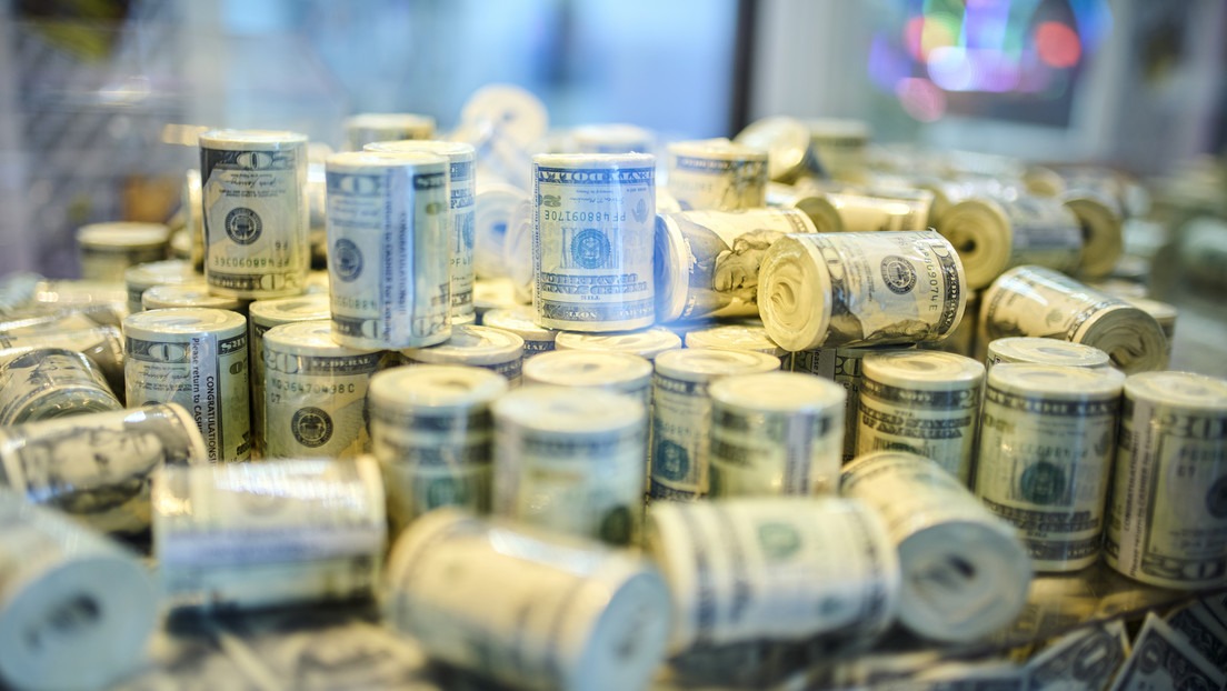 El dólar llega a su nivel más bajo de proporción