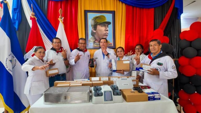 Fortalecen atención ortopédica con equipos quirúrgicos