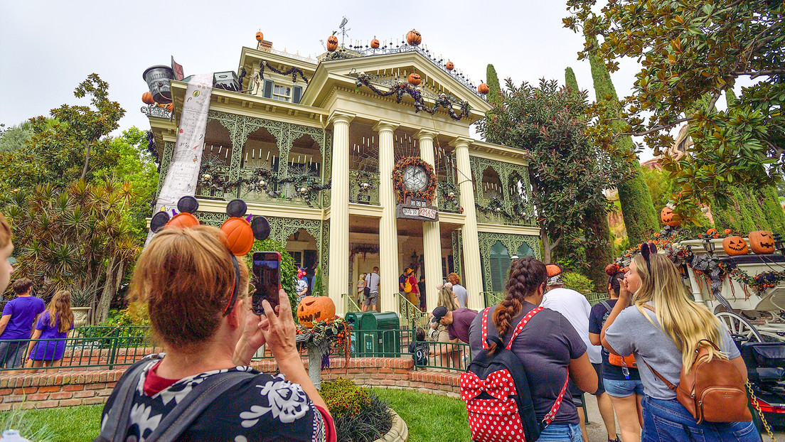 Fue a Disney para divertirse y murió