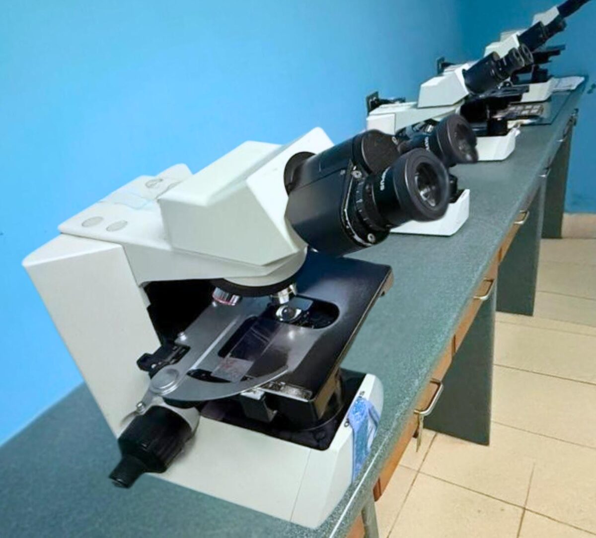 Gobierno Sandinista entrega microscopios para mejorar el diagnóstico en Nicaragua