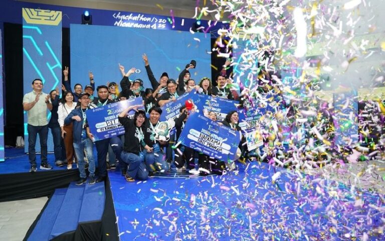 Hackathon 2025 finaliza con excelentes resultados