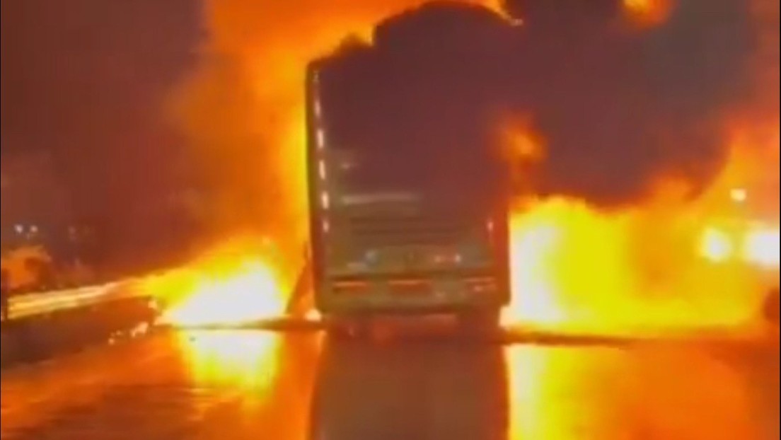 Incendio de un autobús deja 20 pasajeros muertos en la India