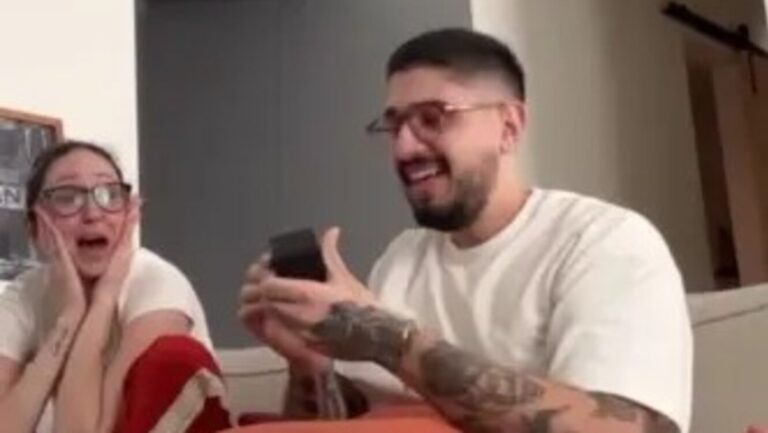 Le propone matrimonio con ayuda de la IA