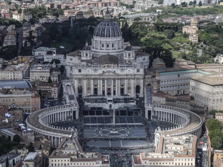 Maduro solicita apoyo del papa León XIV para consolidar la paz en Venezuela