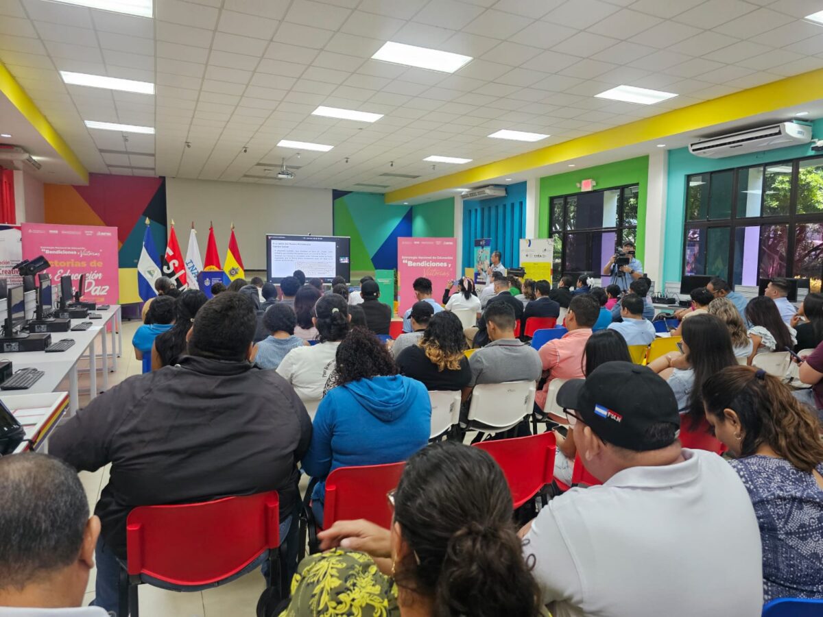 Más de 3 mil personas participan en una Conferencia Virtual