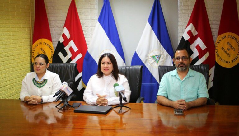 Mined presenta avances en educación