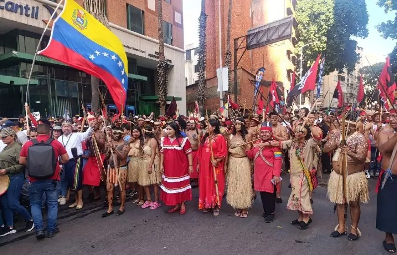 Pdte. Maduro instruye expandir la Milicia Bolivariana Indígena