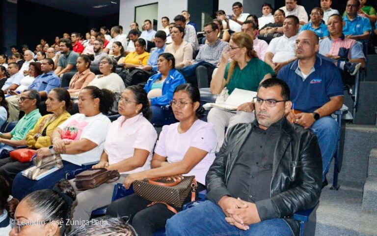 RIENIC realiza encuentro para fortalecer investigación educativa