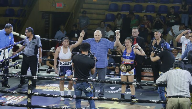 Roxana “La Chela” Mendoza se corona campeona Fedelatin y mantiene su invicto