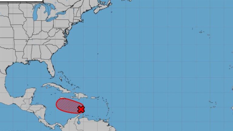 Sistema de baja presión podría convertirse en ciclón Melissa
