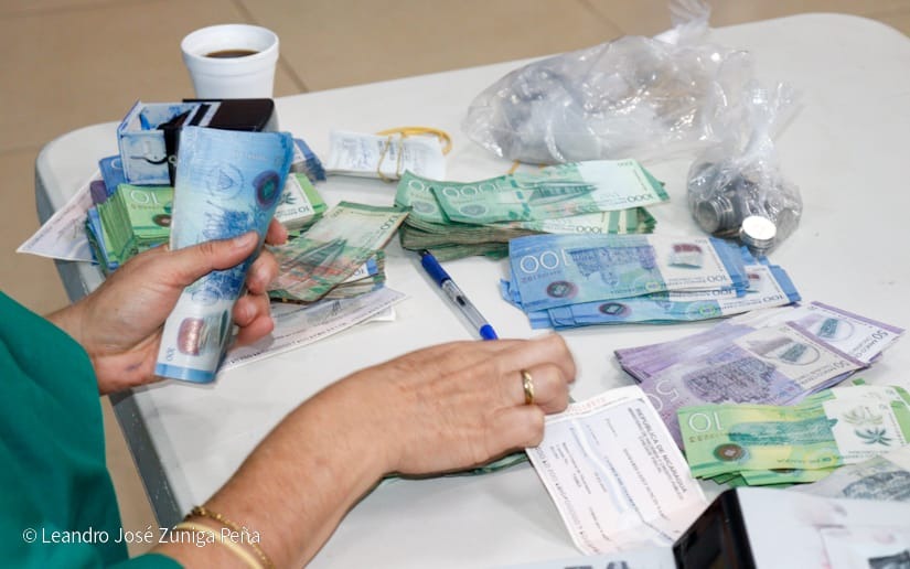 Trabajadores del MINED reciben su salario del mes de octubre