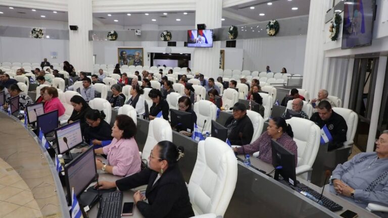 Asamblea Nacional acepta la renuncia de 2 magistradas judiciales