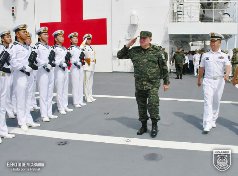 Ceremonia de bienvenida del buque hospital “Arca de la Ruta de la Seda” de la República Popular China