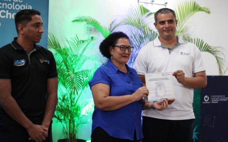 Certifican a 140 protagonistas que se capacitaron en Herramientas Digitales