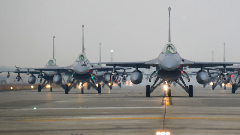 EE.UU. hace su primera venta de armas a Taiwán