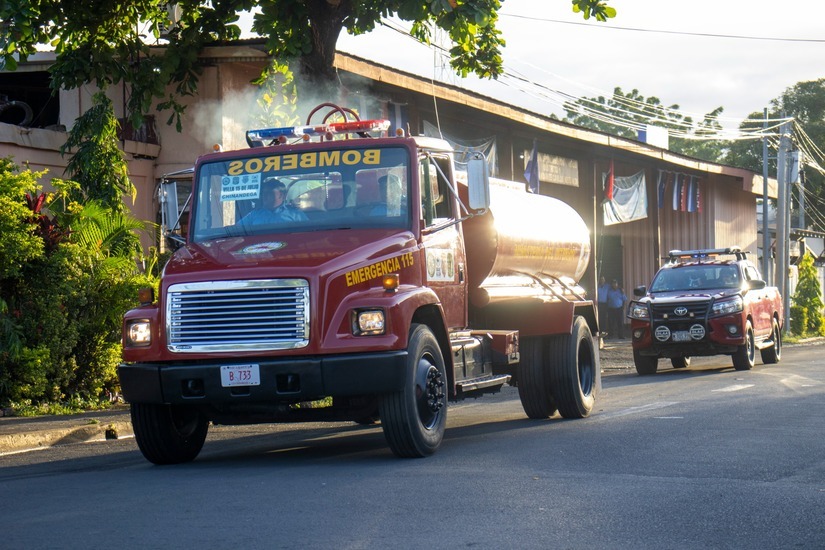 Envían dos camiones de bomberos a nueva Estación en Chinandega