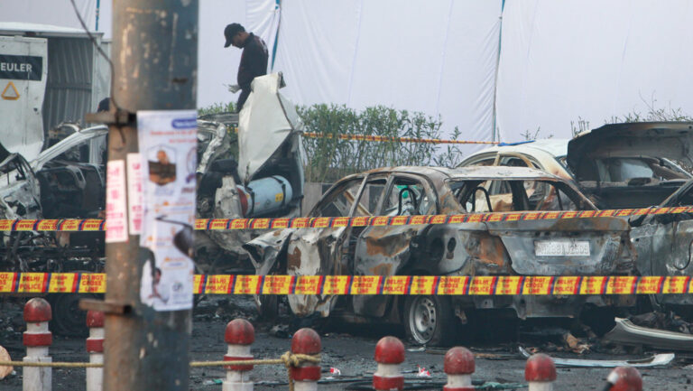 Explosión de un automóvil en la India deja 9 muertos