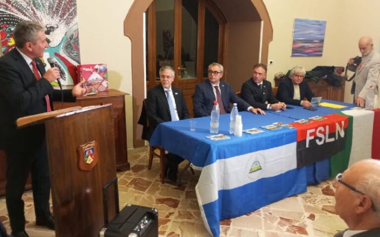Exposición “Colores y Alma de Nicaragua” en Palermo
