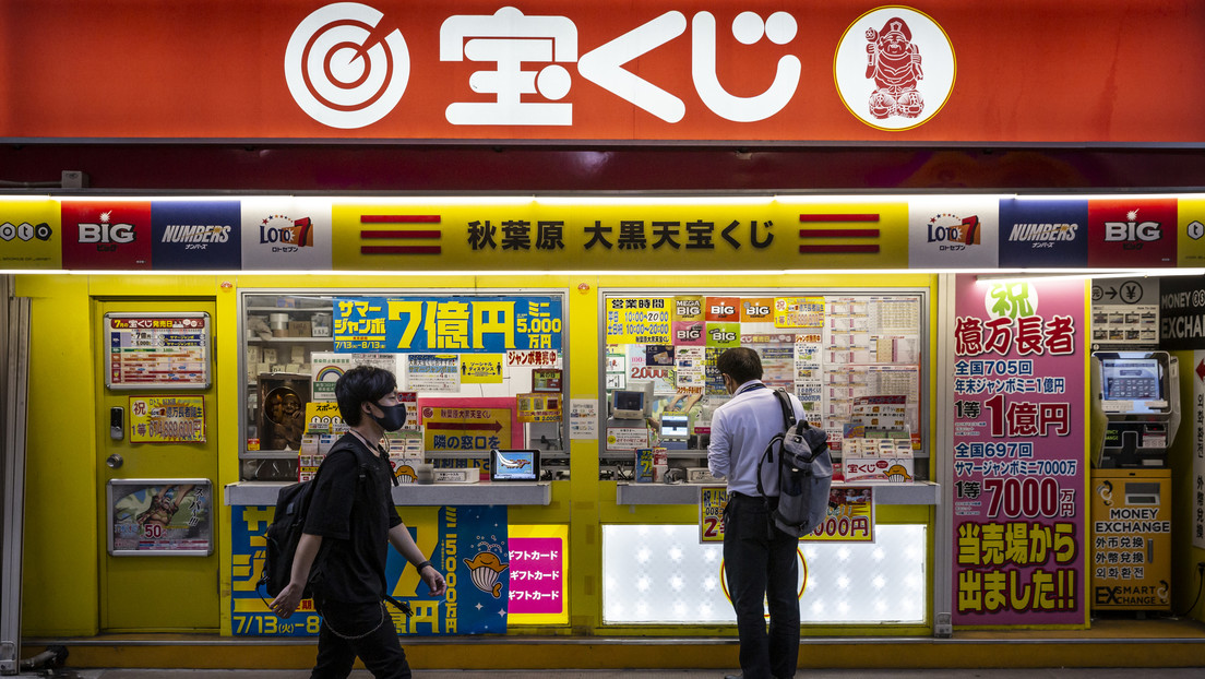 Ganó 600 millones en la lotería y ocultó toda la fortuna a su esposa