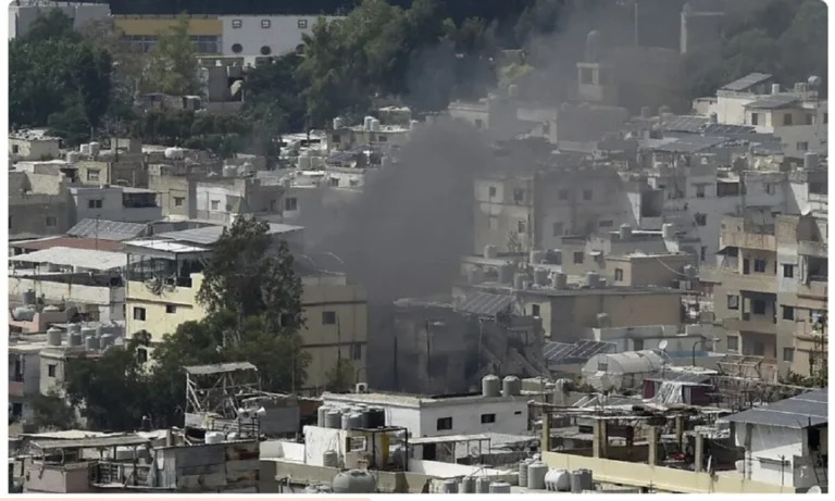 Israel ataca campo de refugiados en el Líbano