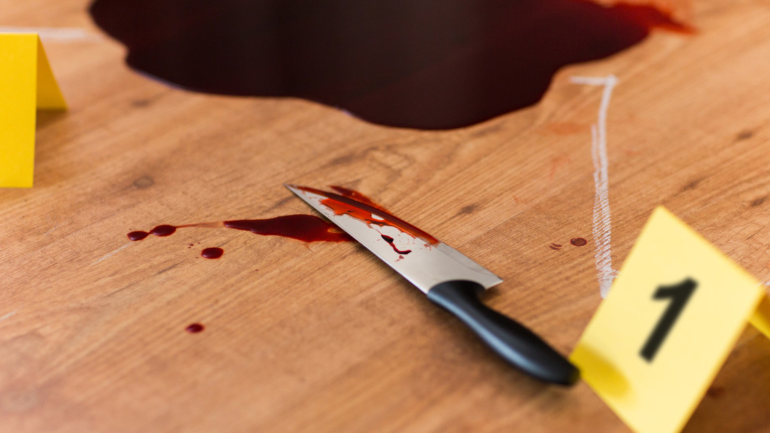 Mujer asesina a su suegra y cocina manti con su carne