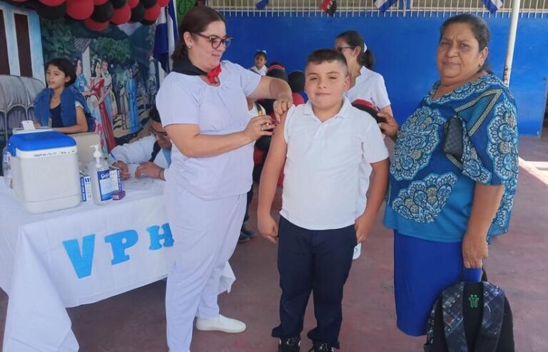Nicaragua avanza en la Campaña de Vacunación contra el VPH