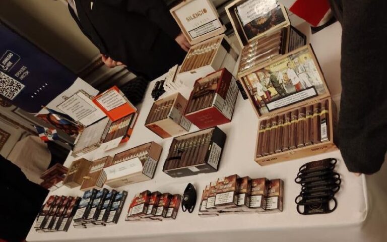 Tabaco nicaragüense sobresale durante un evento realizado en Francia