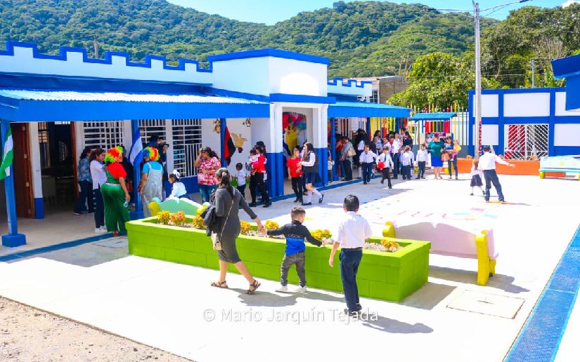 Inauguran moderno colegio público en Jinotega con capacidad para 870 estudiantes