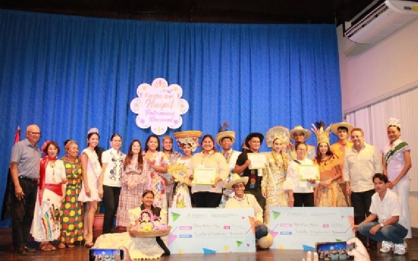 Premian a ganadores del III Concurso Nacional para el Diseño y Confección de Huipiles Tradicionales y Creativos