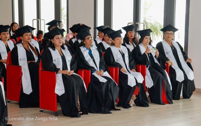 Maestros y maestras finalizan Maestría sobre Discapacidad