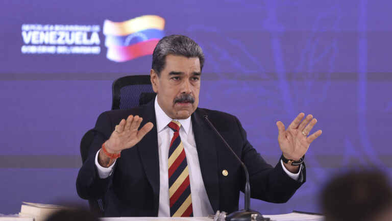 Maduro destaca disposición de diálogo con EEUU sobre la base del respeto