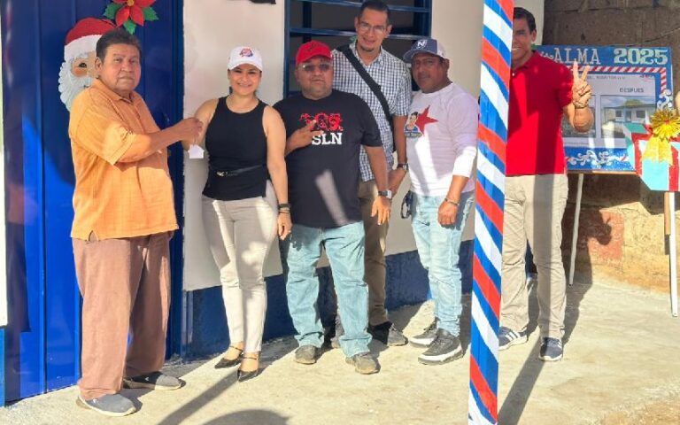 ALMA entrega vivienda digna a Sergio Sebastián García en esta Navidad